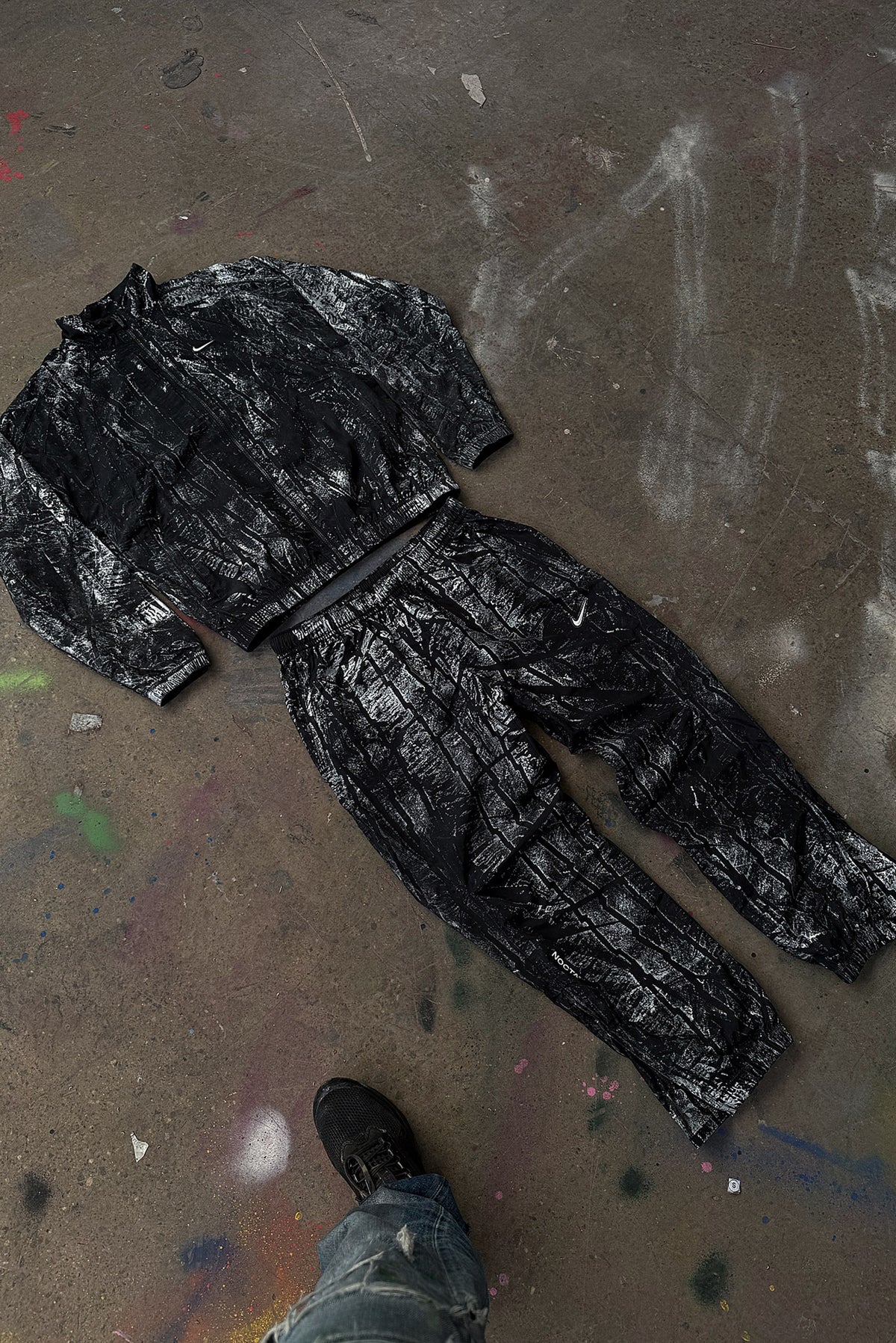 ROADKILL tracksuit