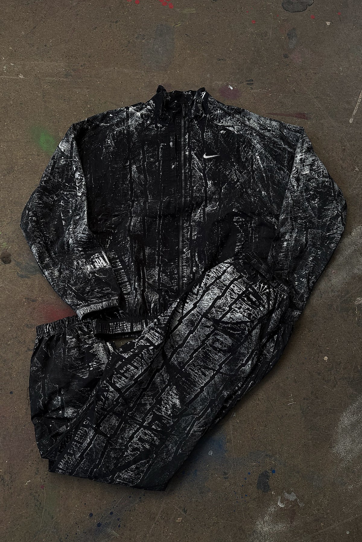 ROADKILL tracksuit
