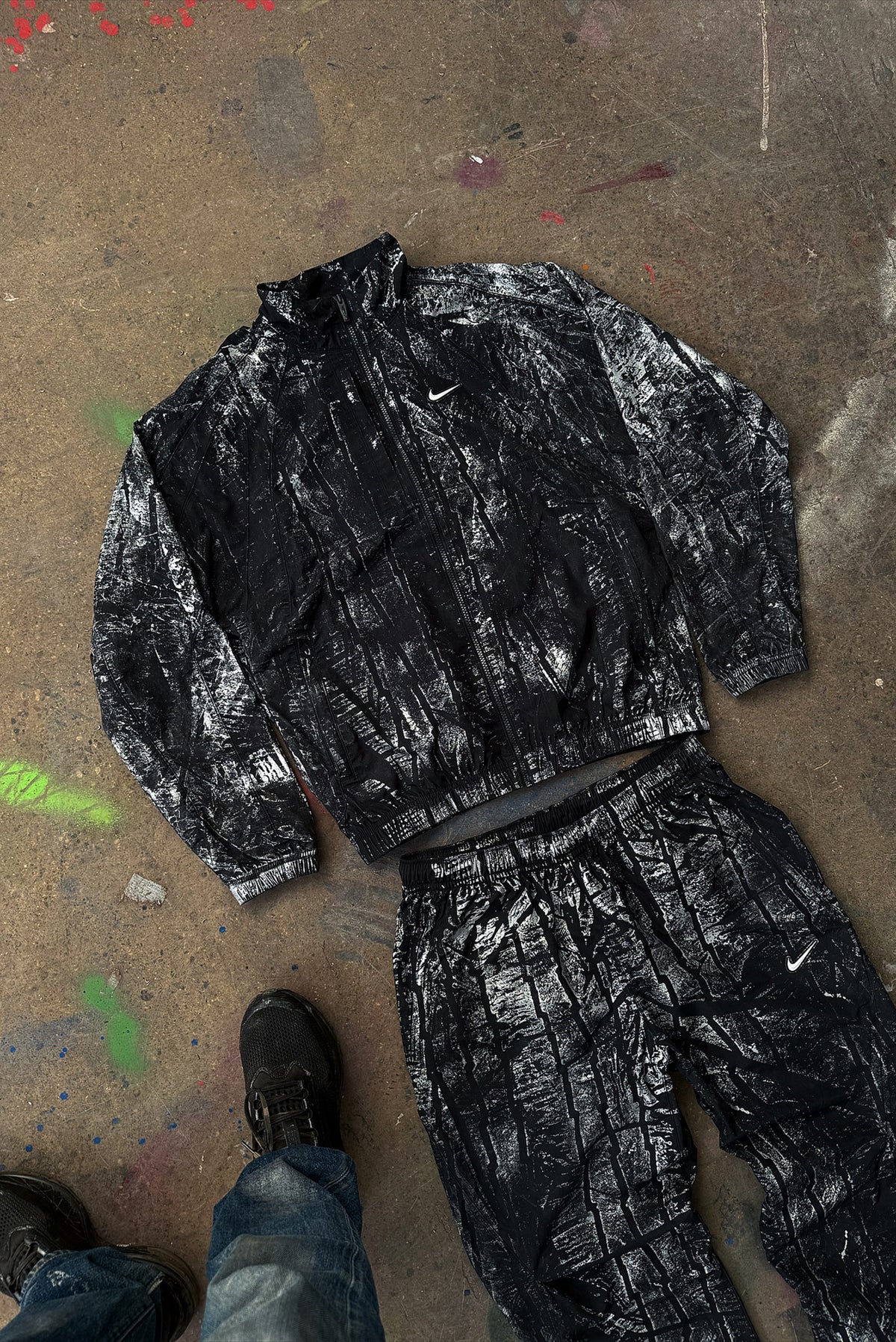 ROADKILL tracksuit
